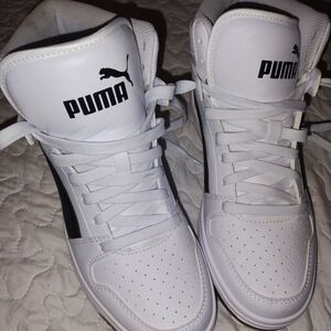 Puma hightops